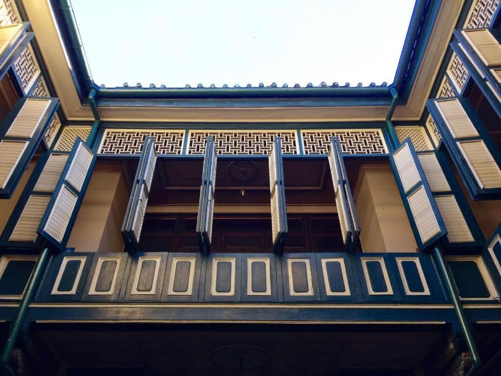 Hermes Palace Hotel Medan Exteriör bild